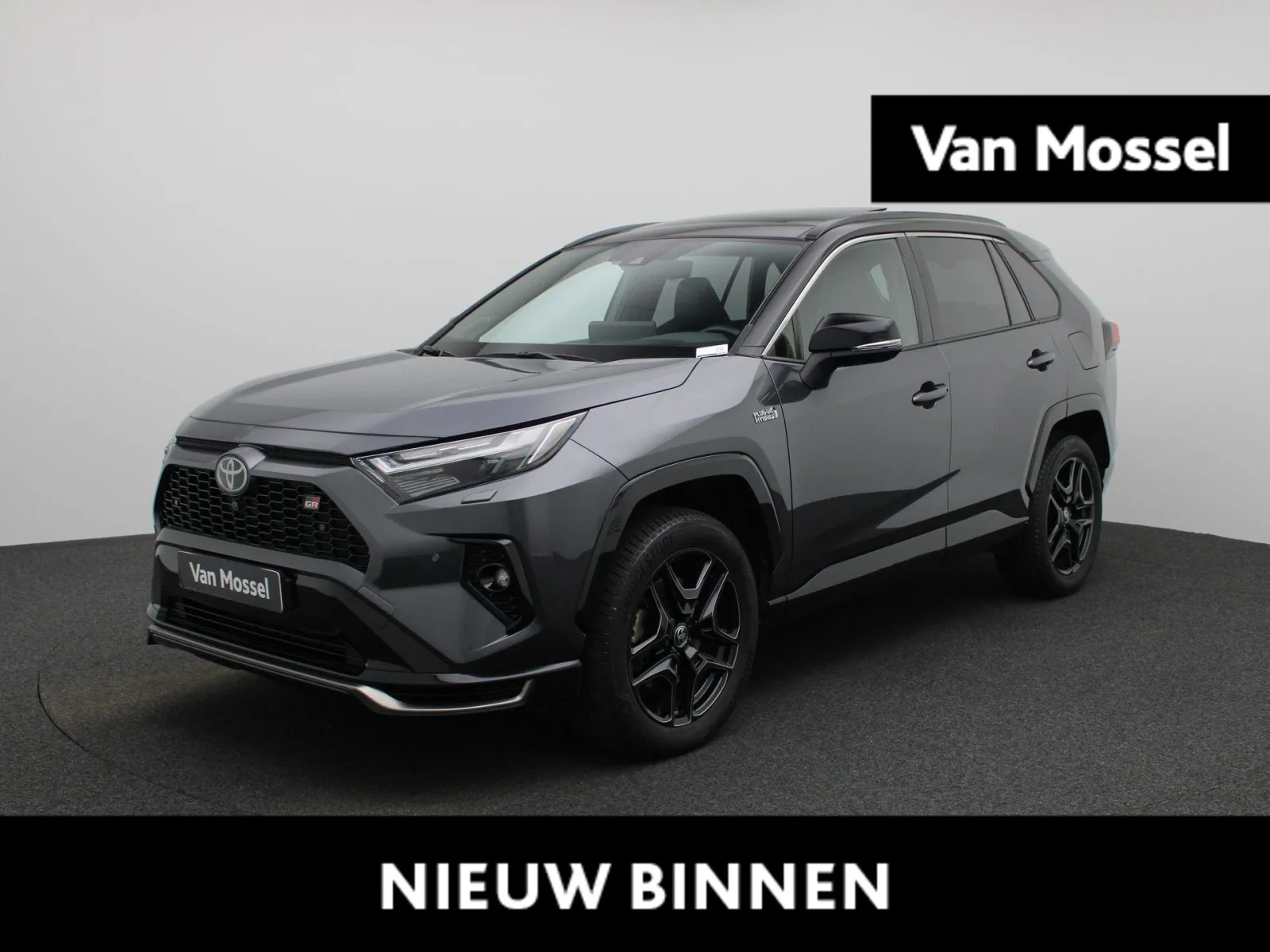 Toyota RAV4 (2023) — foto 1