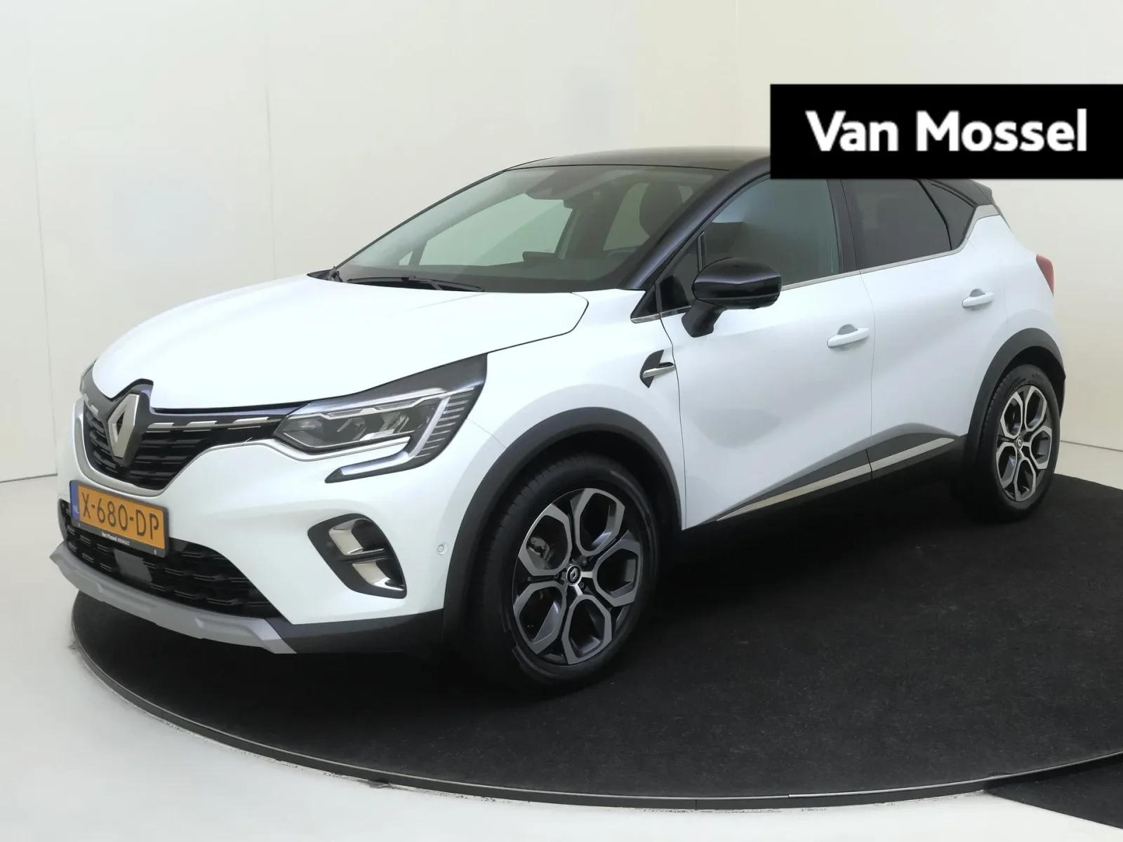 Renault Captur (2023) — foto 1
