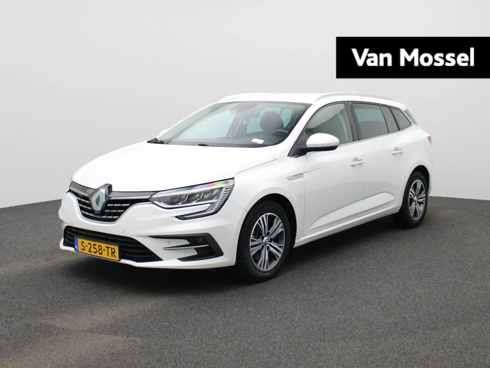 Renault Mégane E-Tech (2022) — foto 1