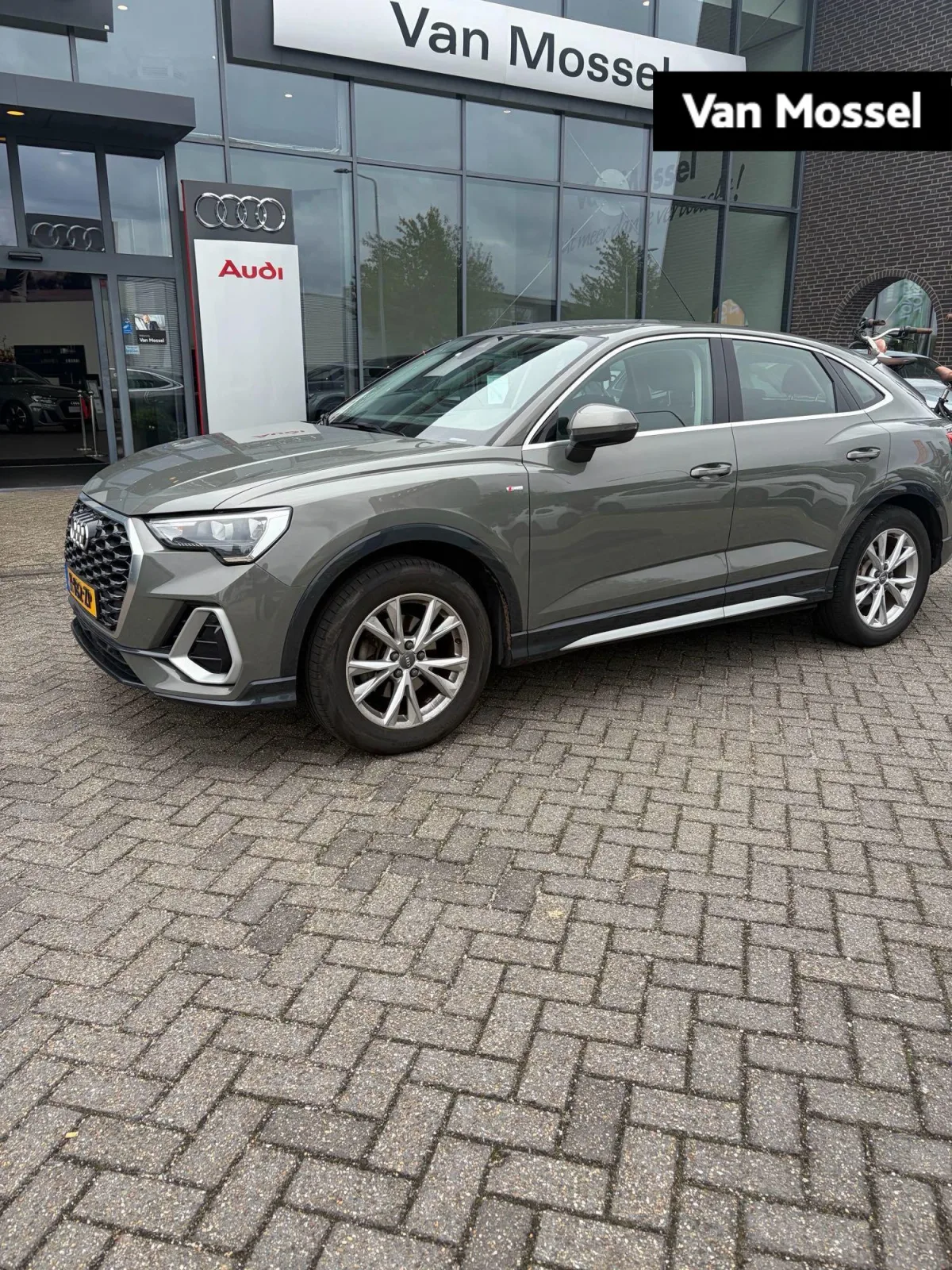 Audi Q3 (2020) — foto 1