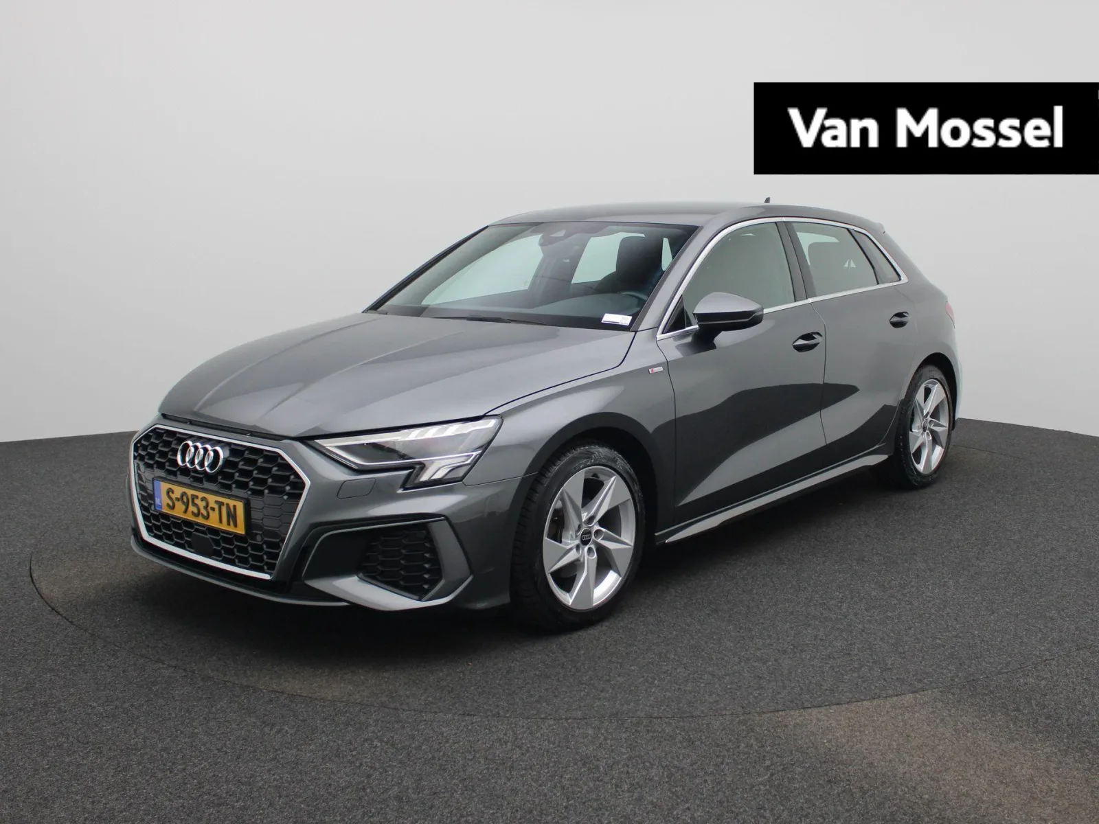 Audi A3 (2023) — foto 1