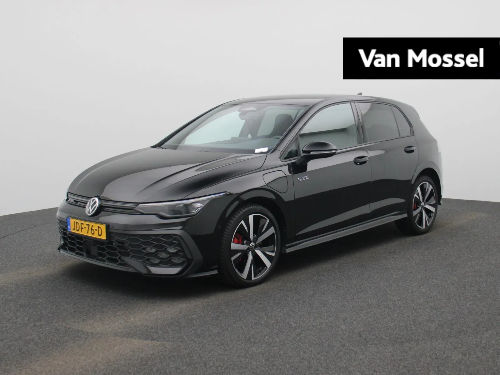 Volkswagen Golf (2025) — foto 1