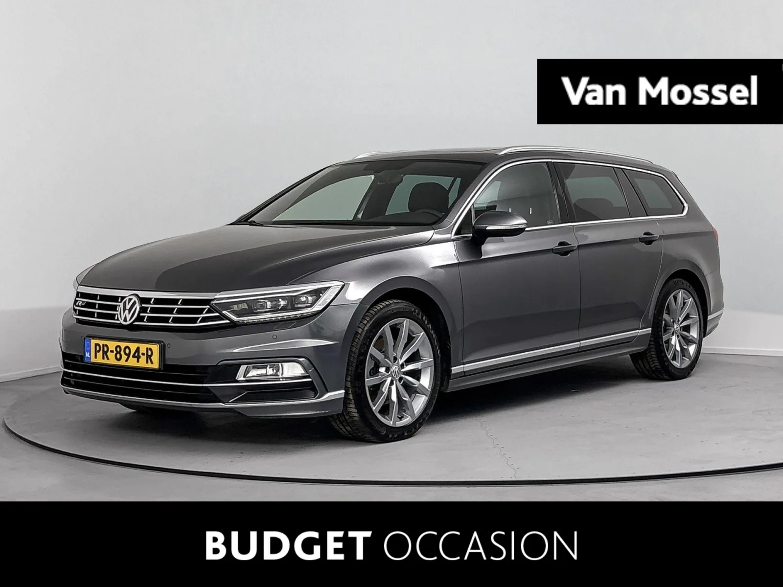 Volkswagen Passat (2017) — foto 1