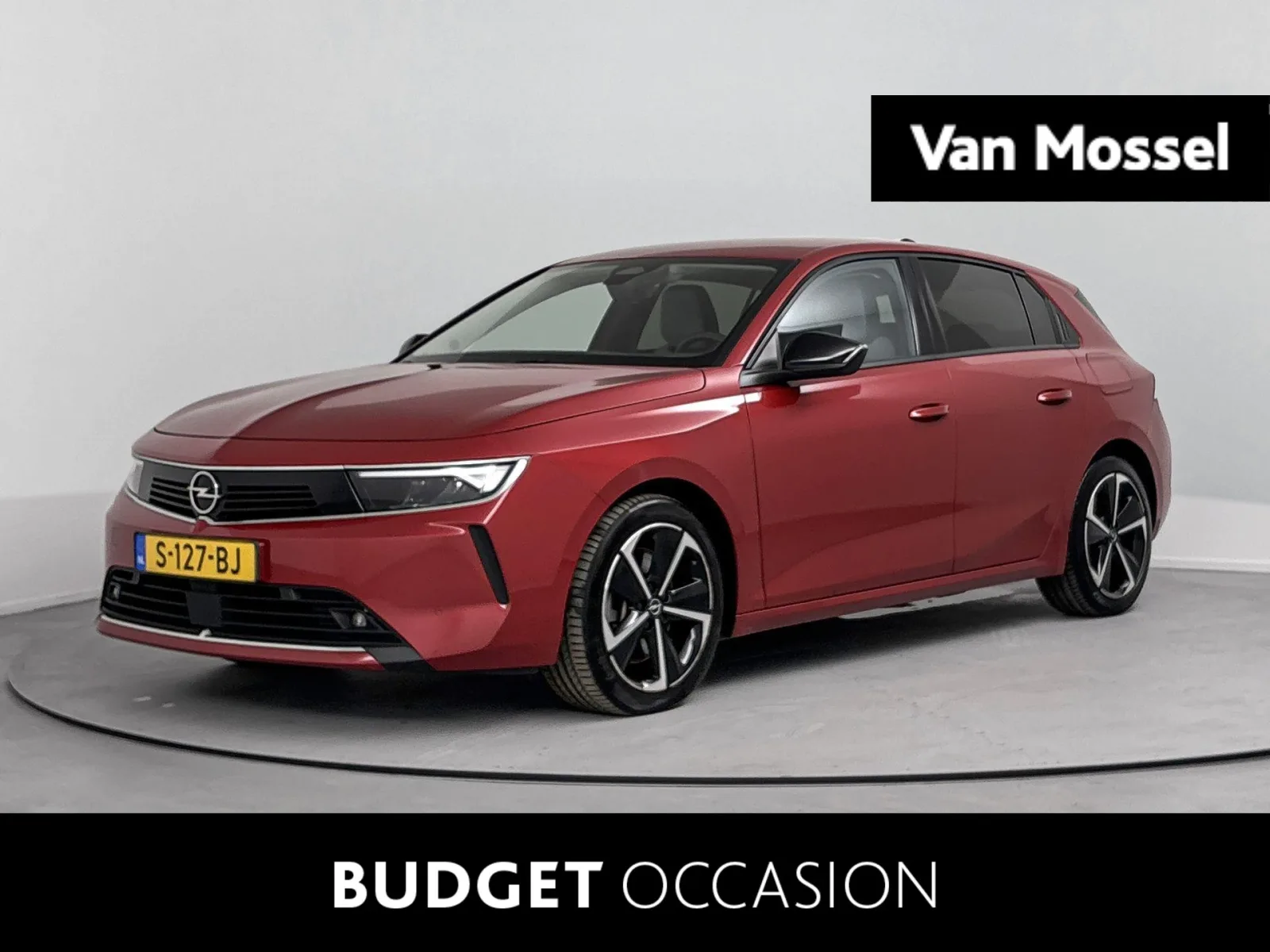 Opel Astra (2023) — foto 1