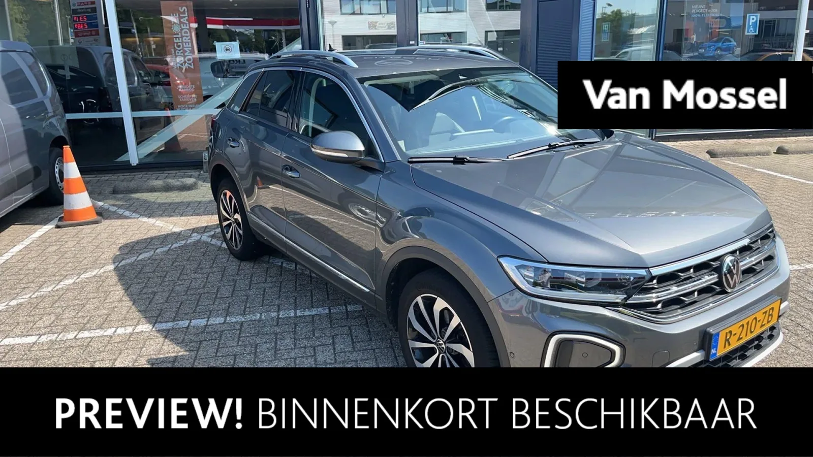 Volkswagen T-Roc (2023) — foto 1