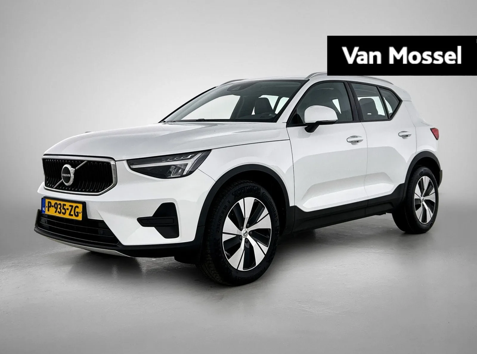 Volvo XC40 (2022) — foto 1