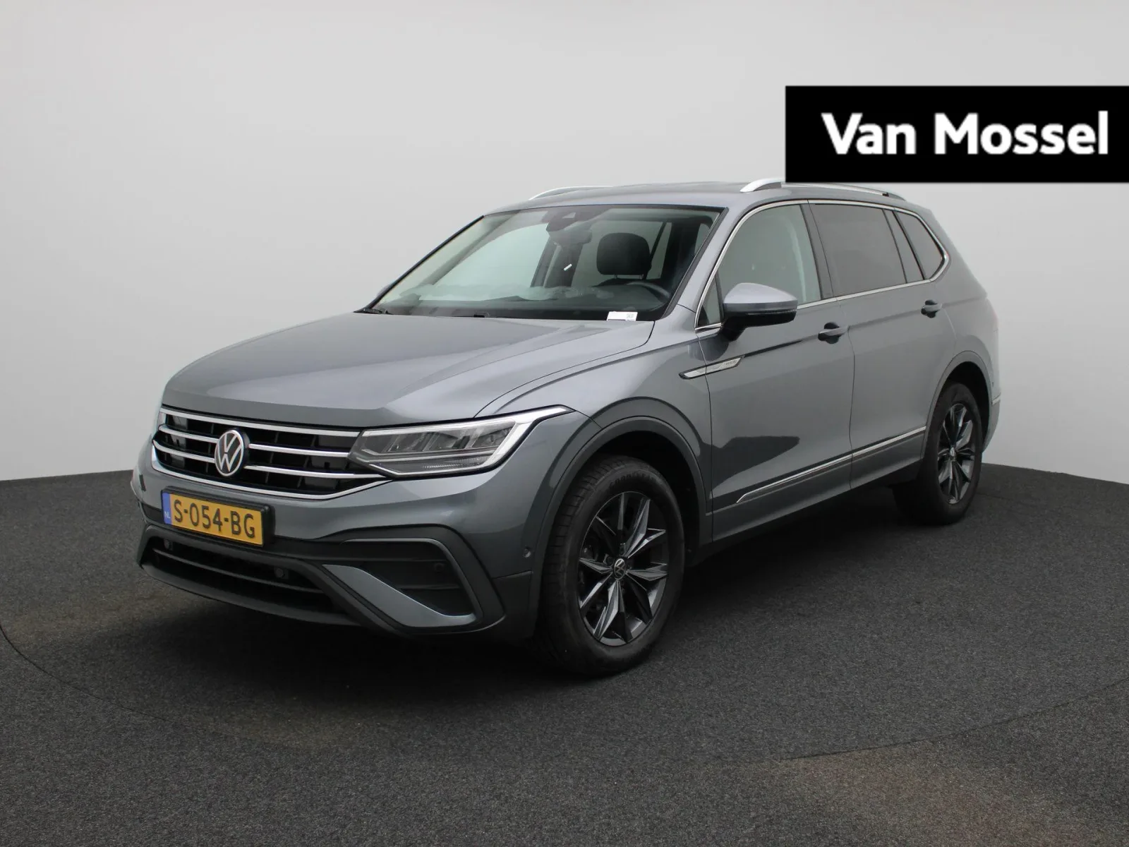 Volkswagen Tiguan (2023) — foto 1