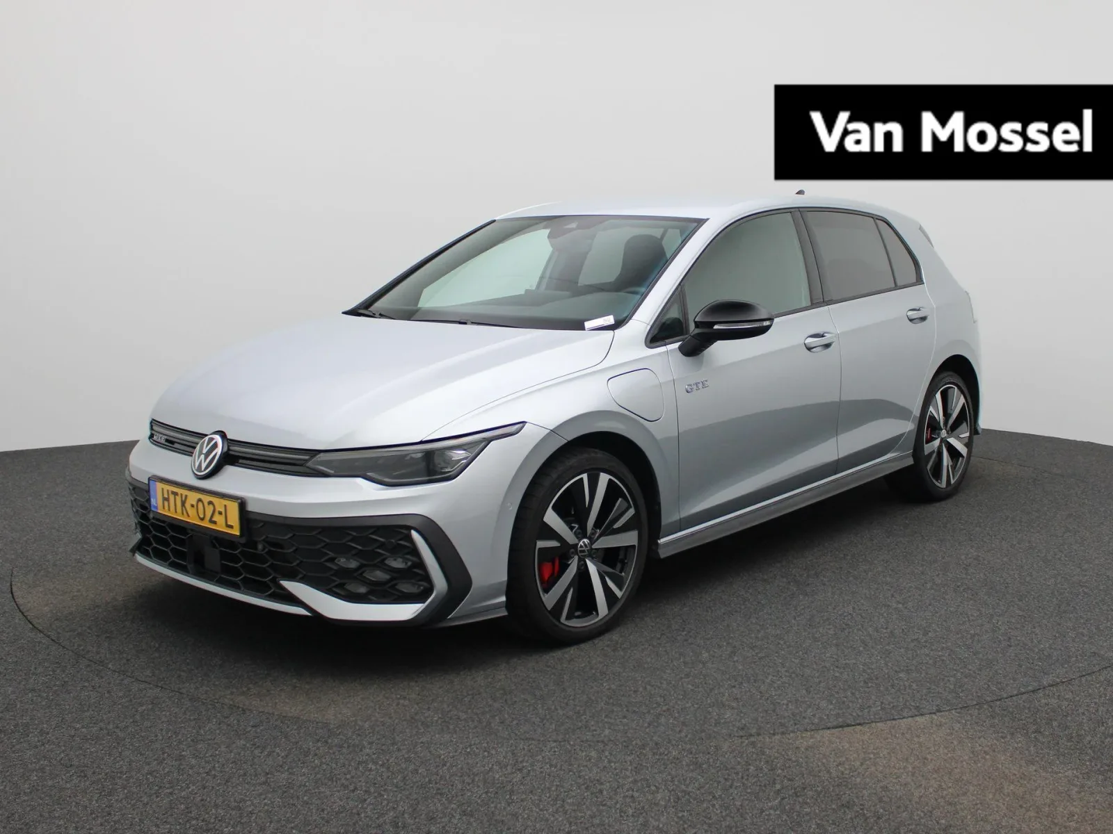Volkswagen Golf (2025) — foto 1