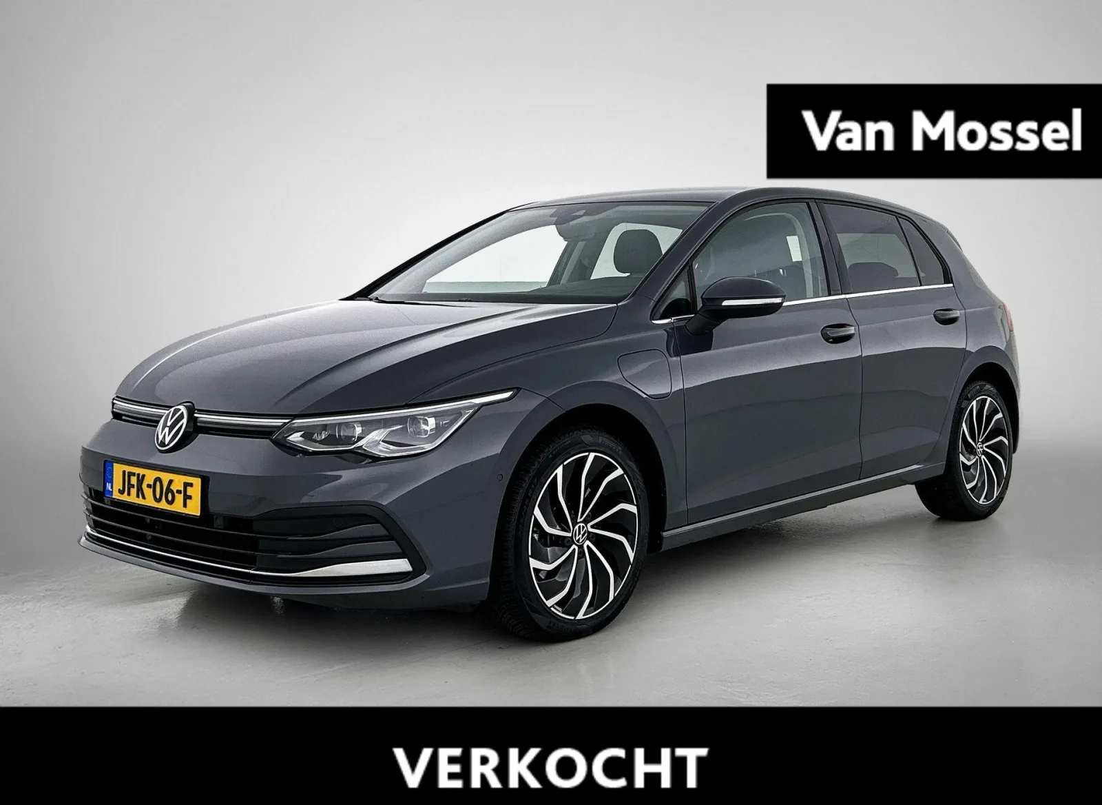 Volkswagen Golf (2021) — foto 1