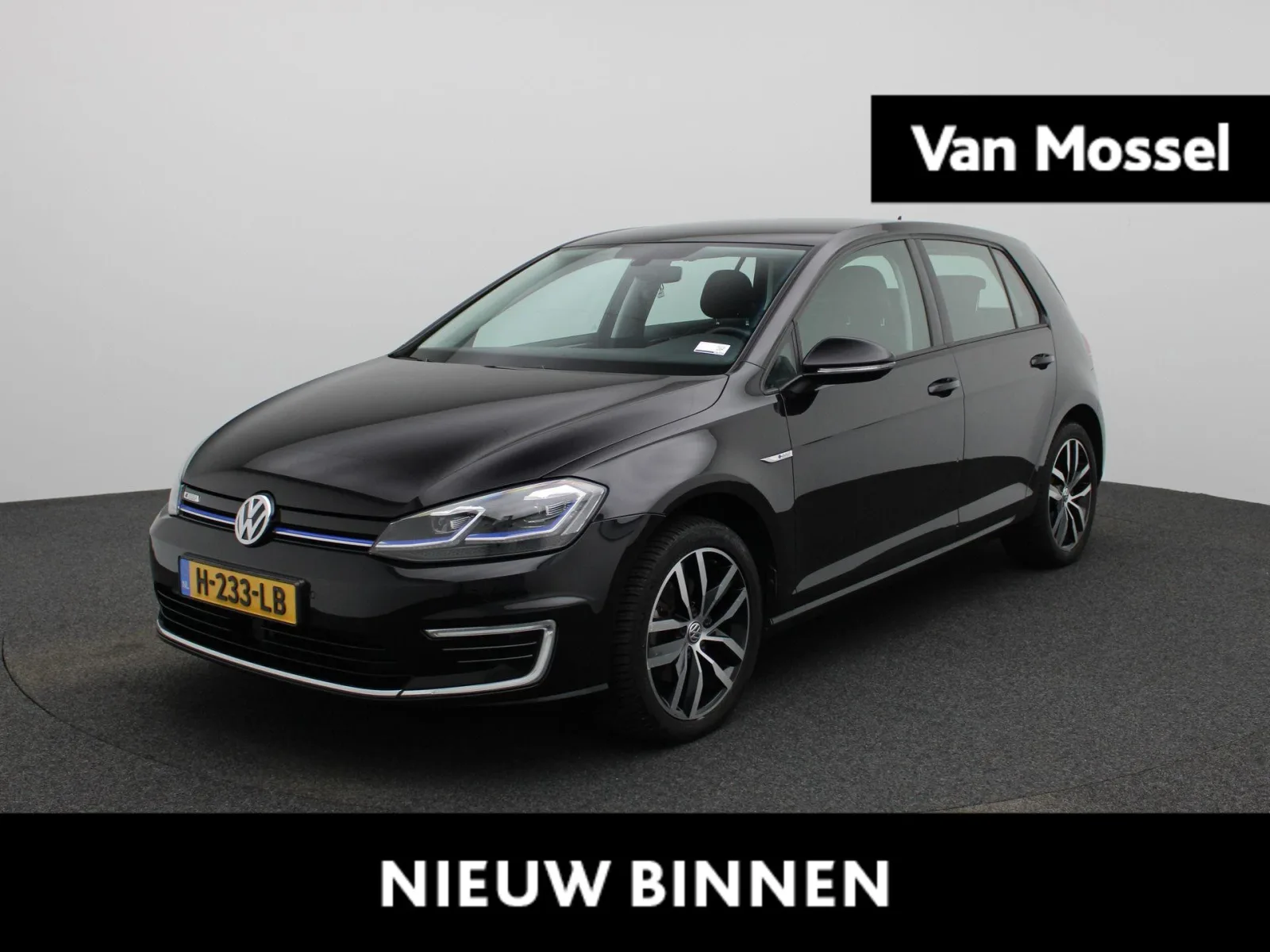 Volkswagen E-Golf (2020) — foto 1