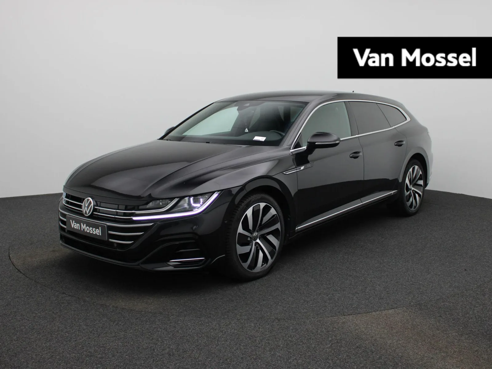 Volkswagen Arteon Shooting Brake (2022) — foto 1