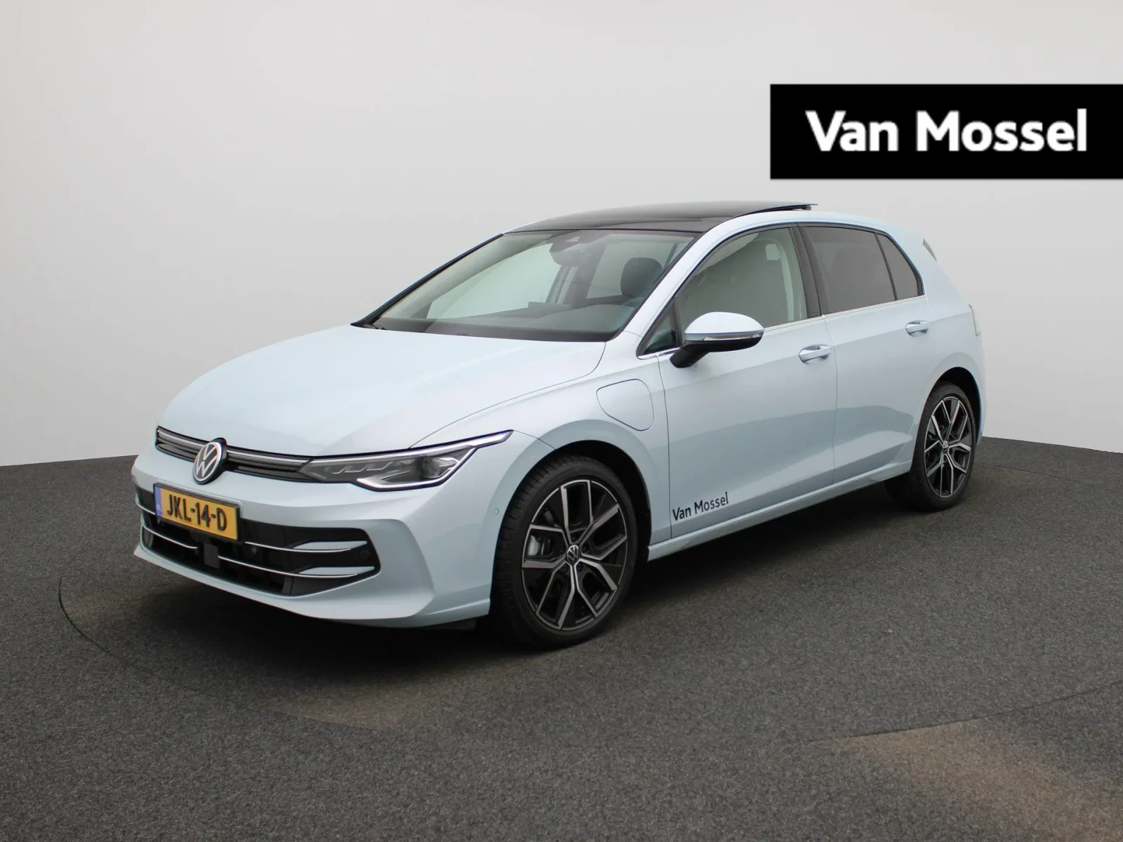 Volkswagen Golf (2025) — foto 1
