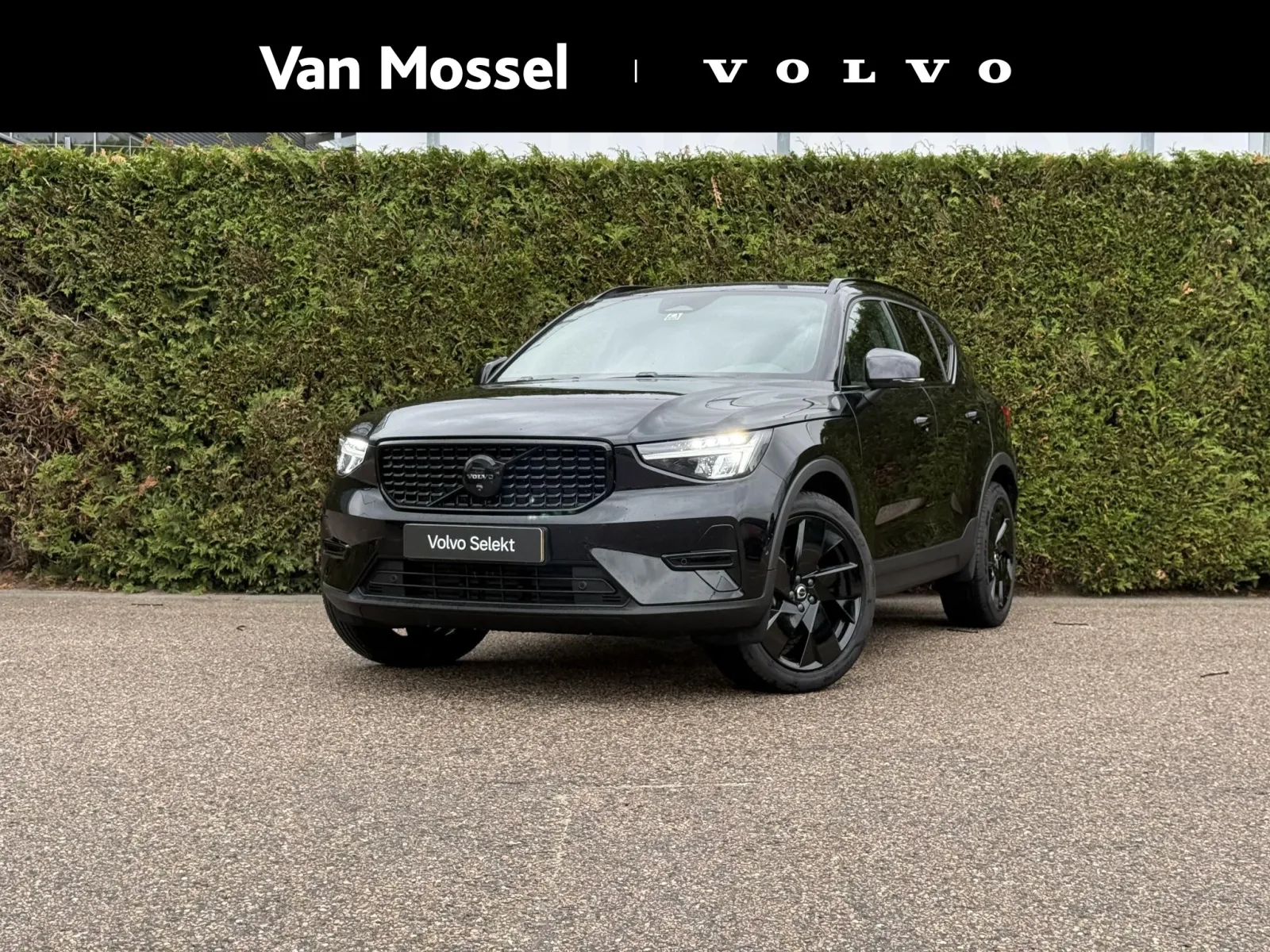 Volvo XC40 (2026) — foto 1