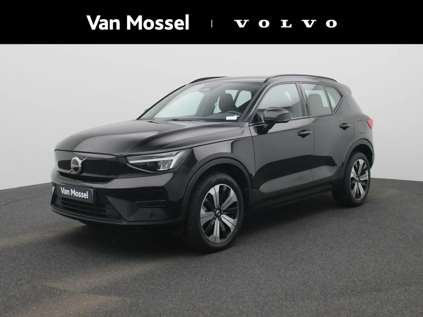 Volvo XC40 (2023) — foto 1