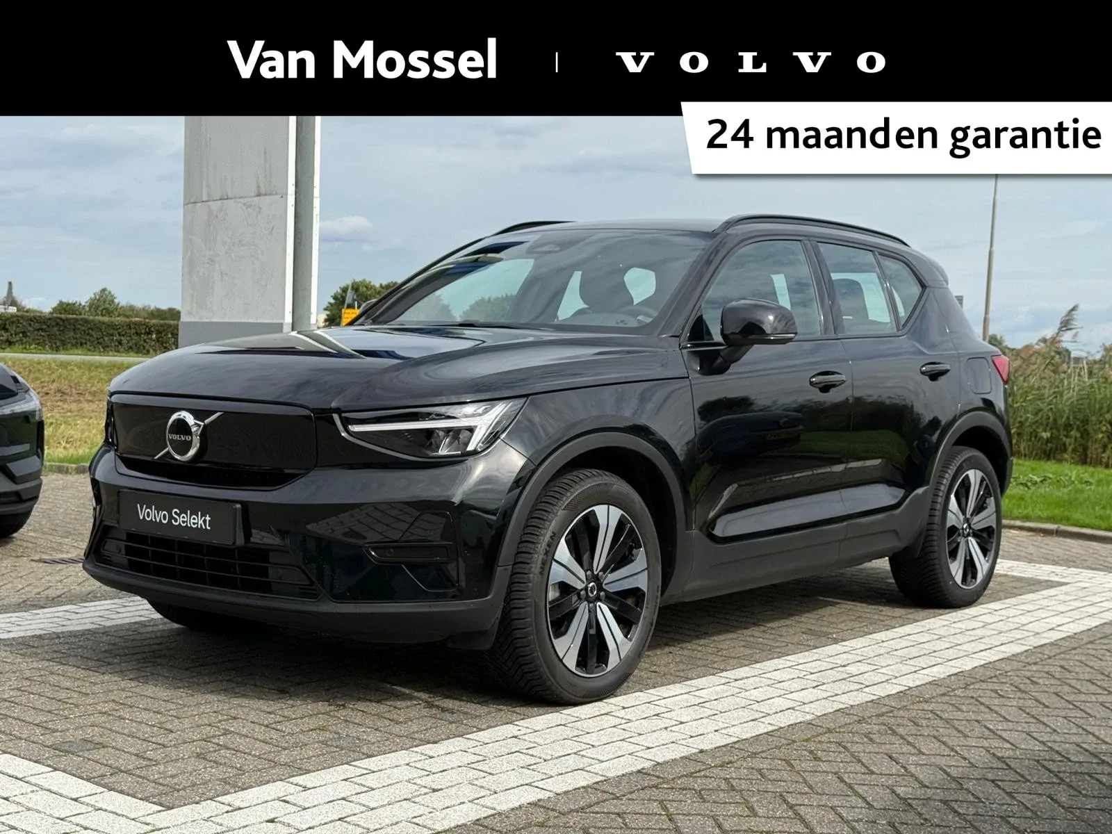 Volvo XC40 (2023) — foto 1