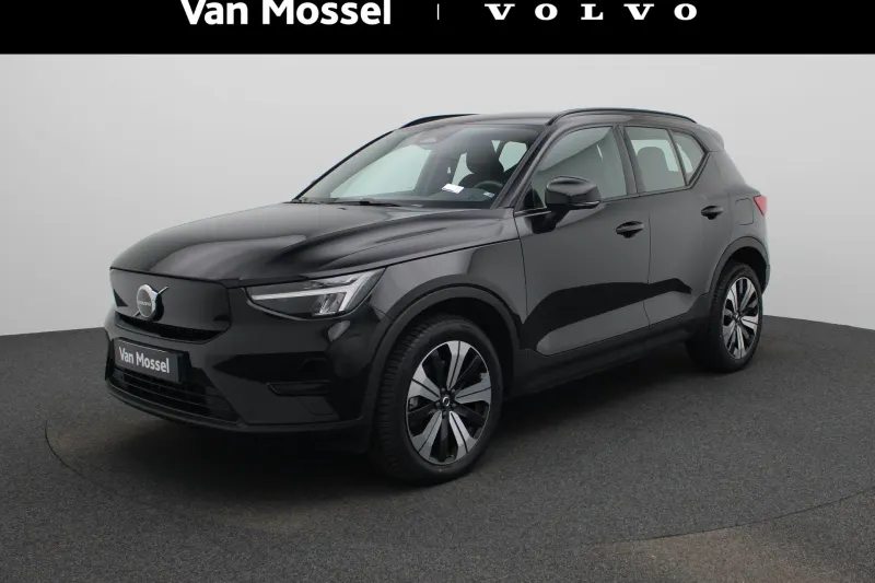 Volvo XC40 (2023)