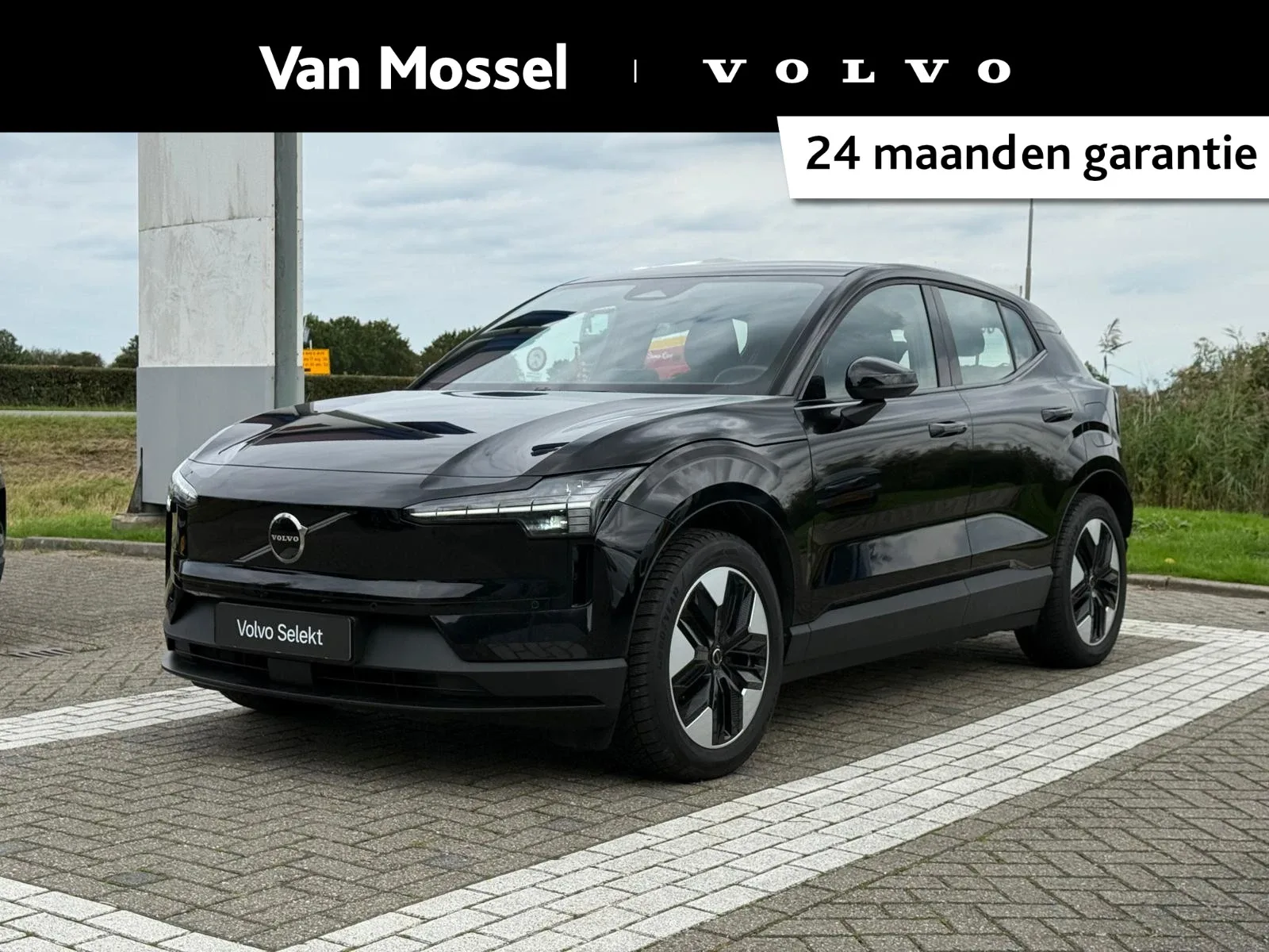 Volvo EX30 (2024) — foto 1