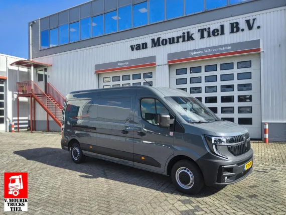 Renault Master (2024) — foto 1