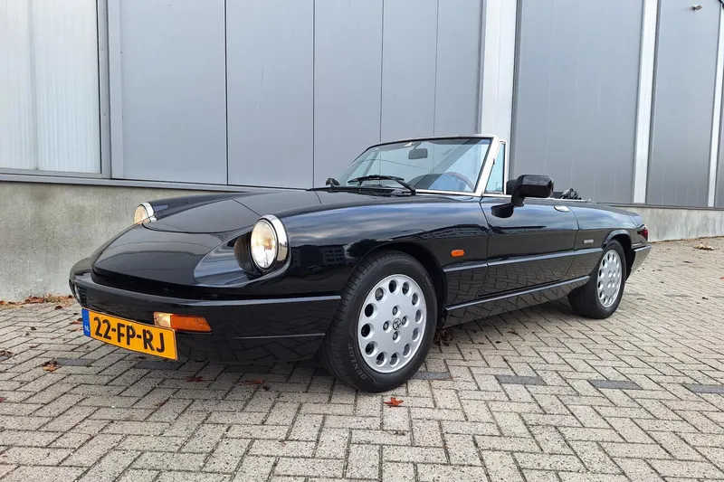 Alfa Romeo Spider (1992)