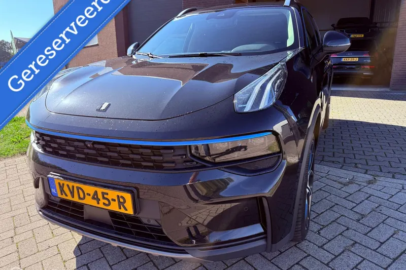 Lynk & Co 01 (2022)