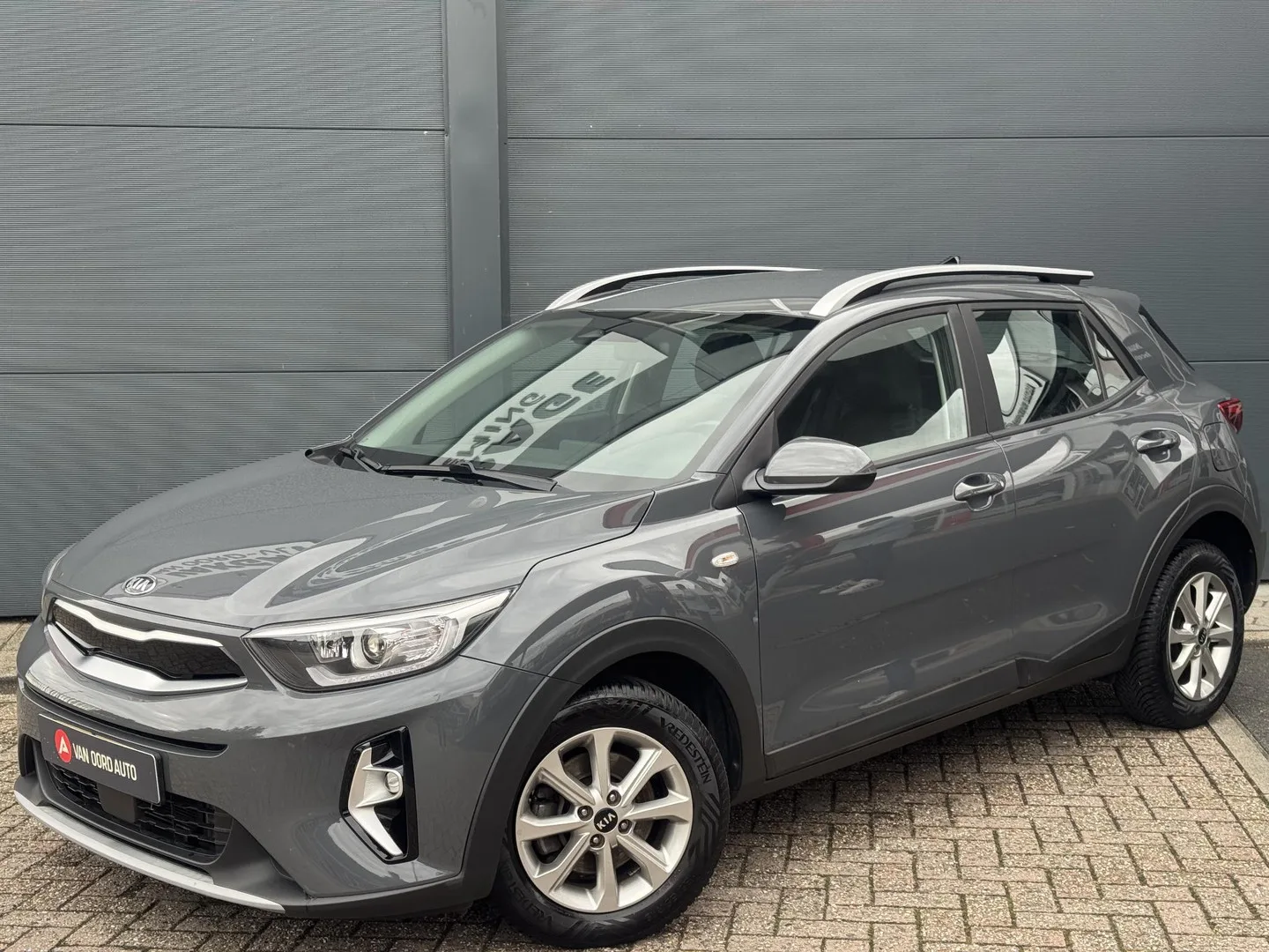 Kia Stonic (2021) — foto 1