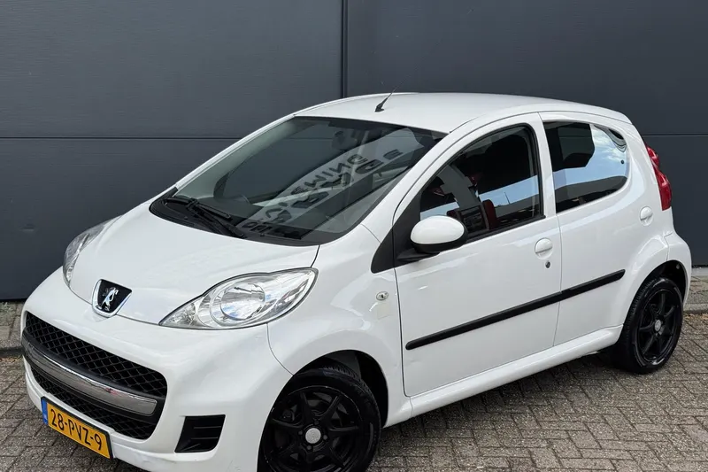 Peugeot 107 (2011)