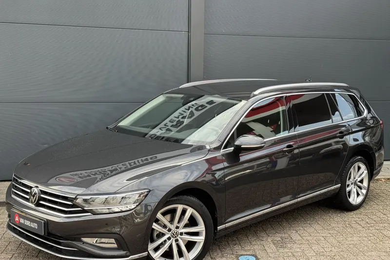 Volkswagen Passat (2022)