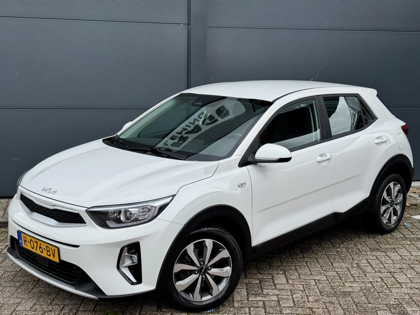 Kia Stonic (2022) — foto 1
