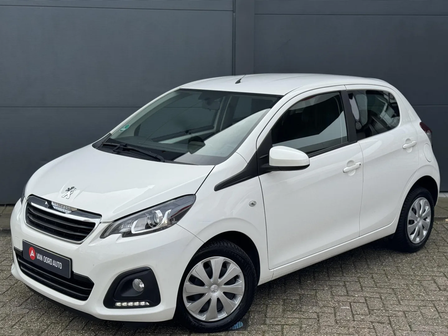 Peugeot 108 (2021) — foto 1