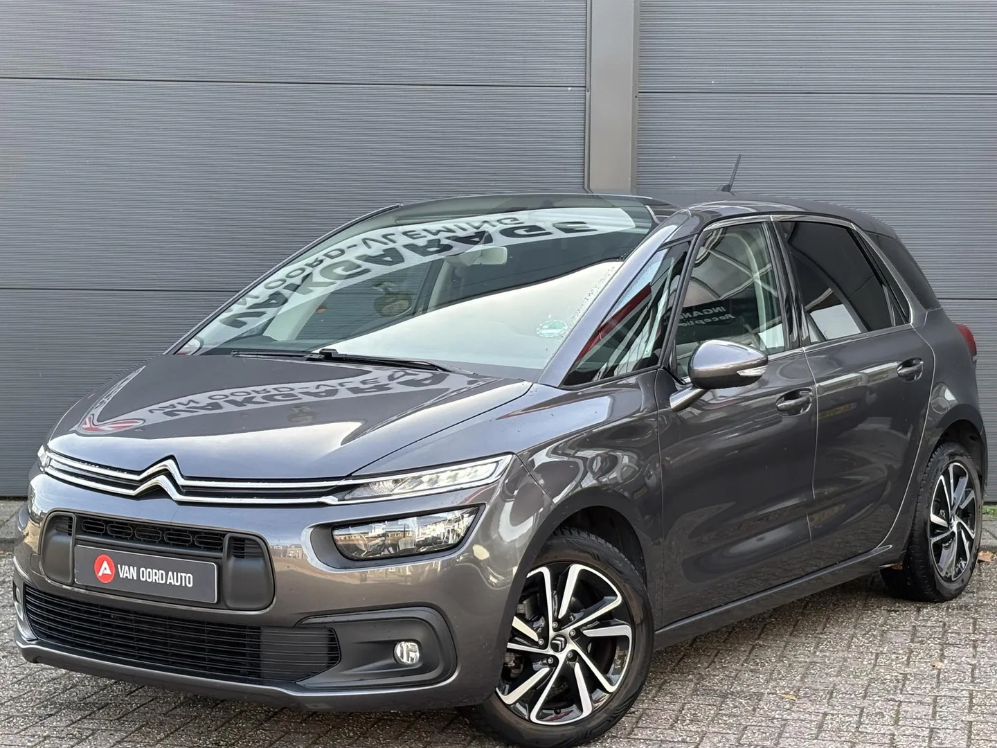 Citroën C4 Picasso (2018) — foto 1