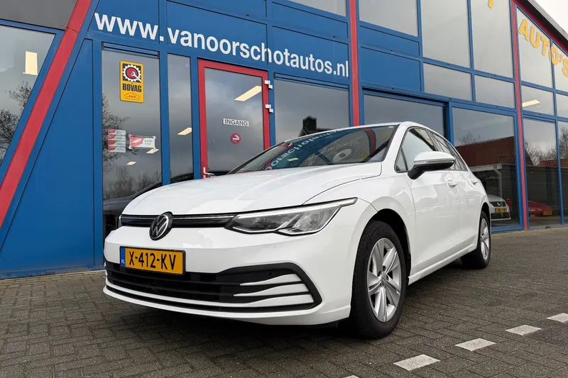 Volkswagen Golf (2023)