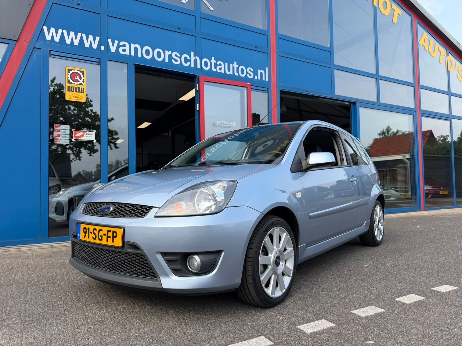 Ford Fiesta (2006) — foto 1