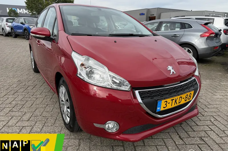 Peugeot 208 (2014)