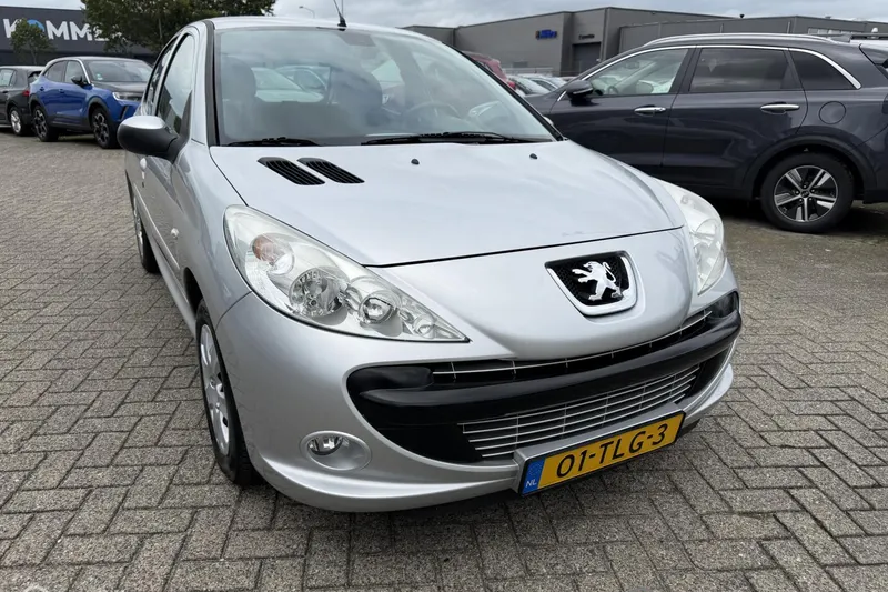 Peugeot 206 (2012)