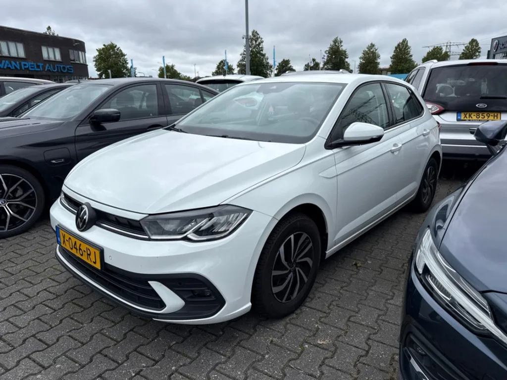 Volkswagen Polo (2023) — foto 1