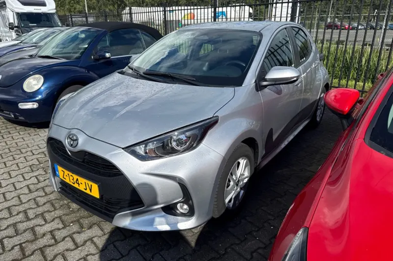 Toyota Yaris (2024)