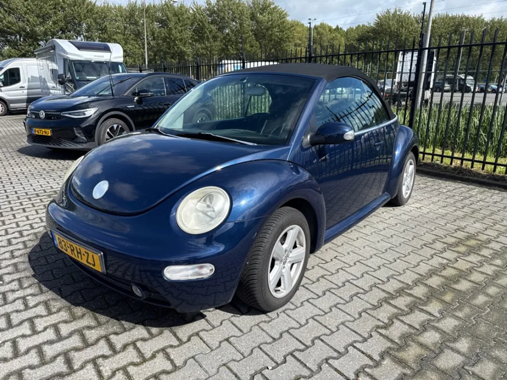 Volkswagen New Beetle (2005) — foto 1