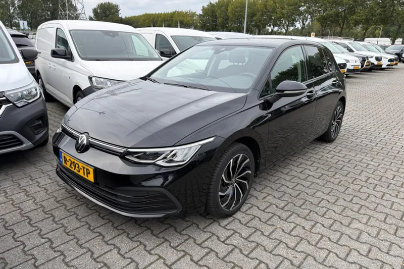 Volkswagen Golf (2022)
