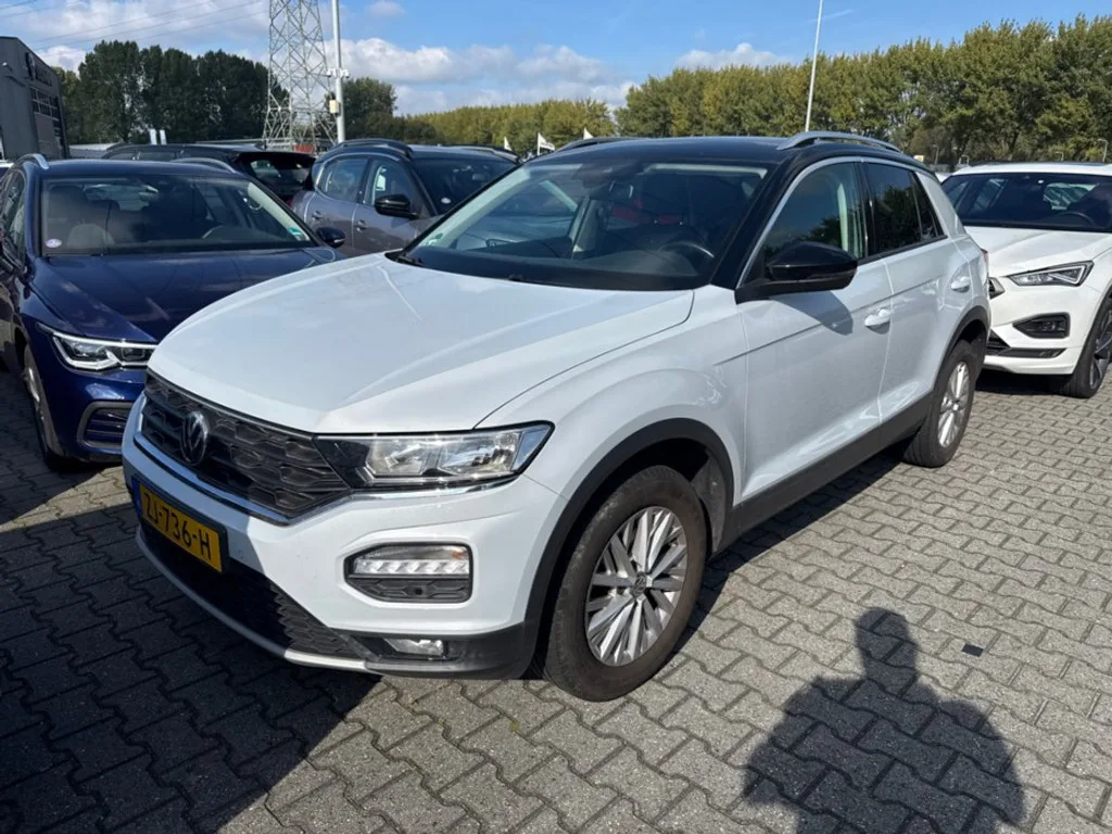 Volkswagen T-Roc (2019) — foto 1