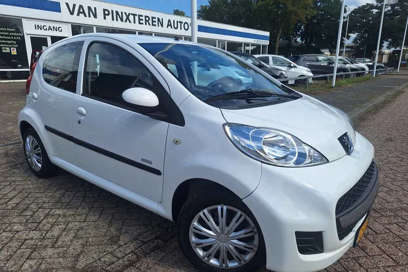 Peugeot 107 (2011)