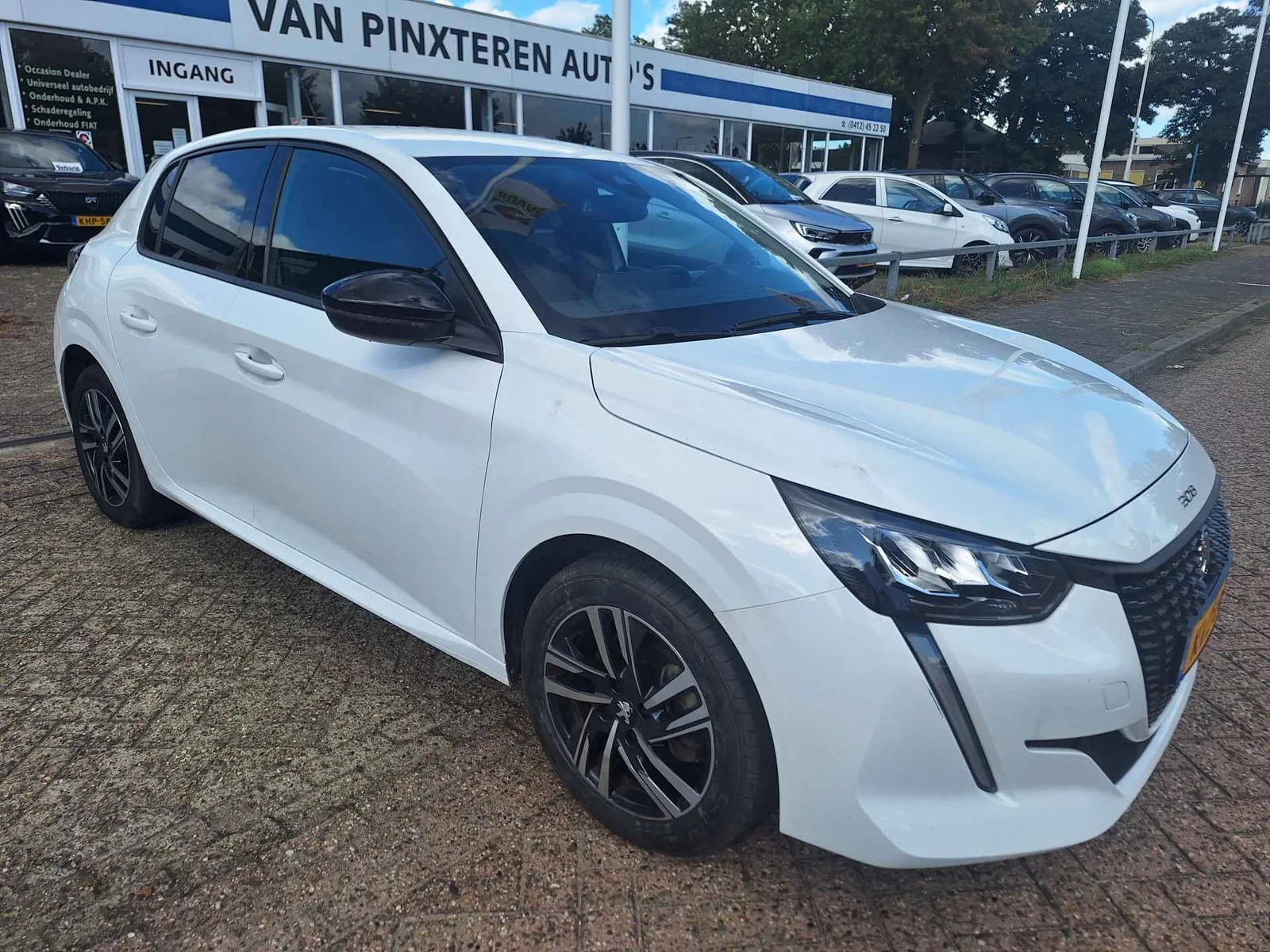 Peugeot 208 (2023) — foto 1