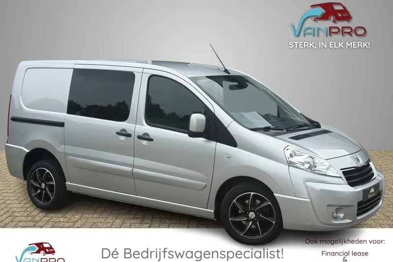 Peugeot Expert (2015)