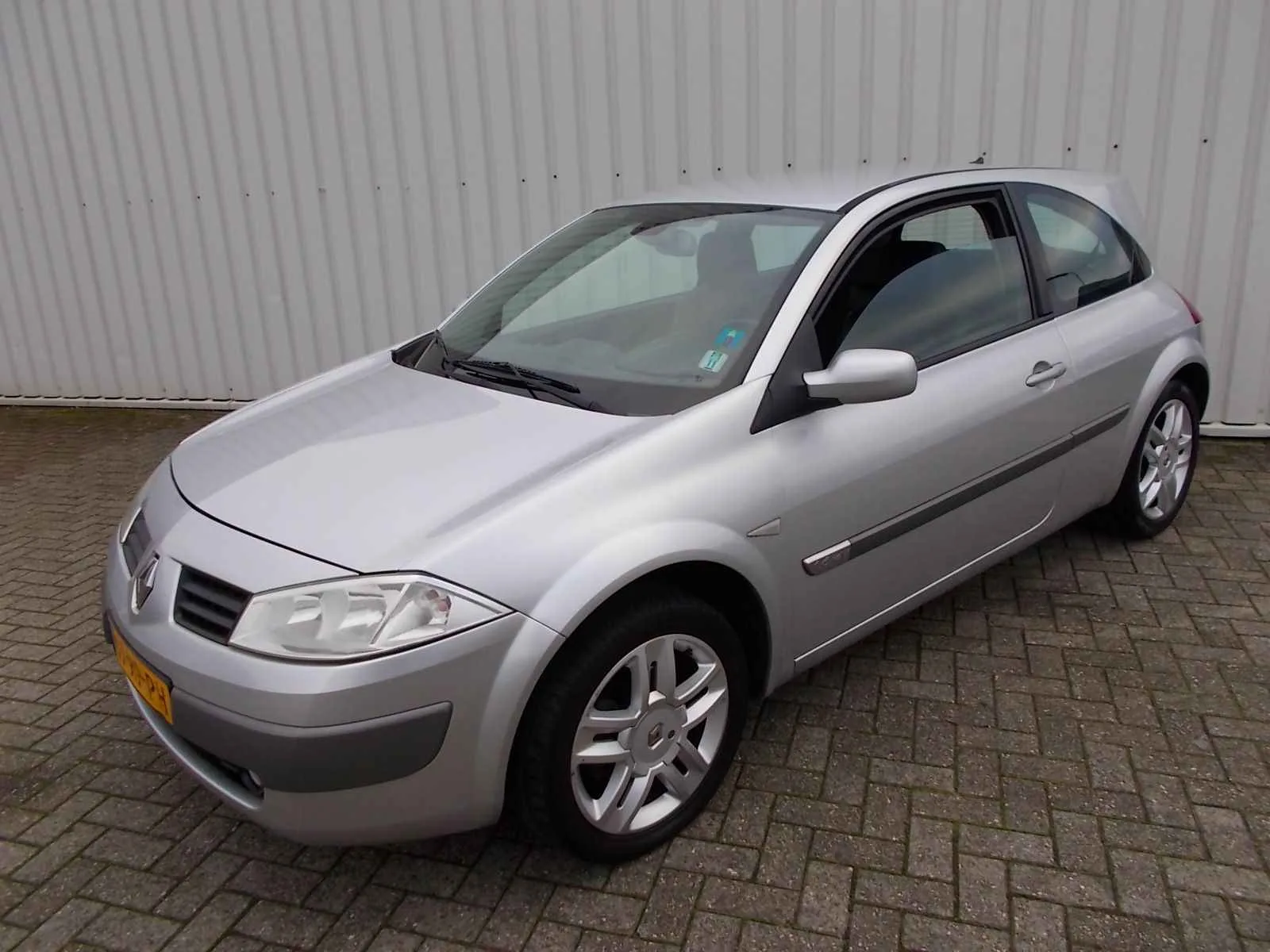 Renault Mégane (2005) — foto 1