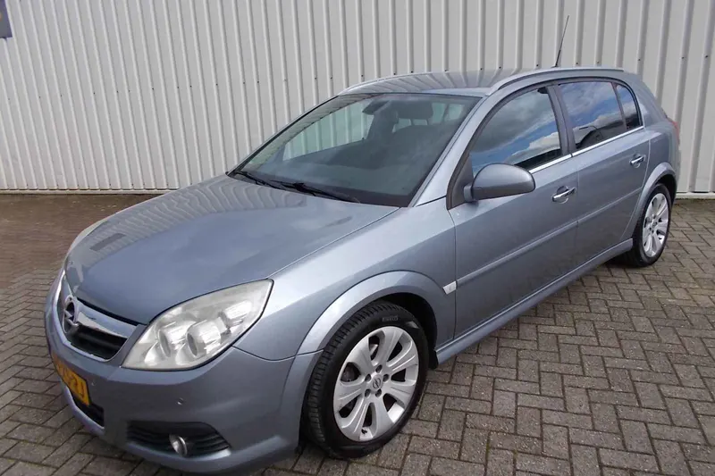 Opel Signum (2007)