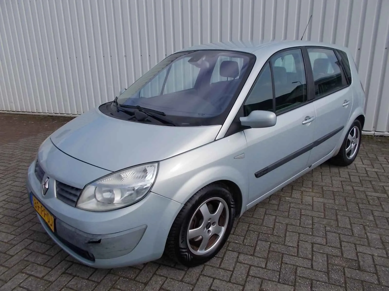Renault Scénic (2004) — foto 1