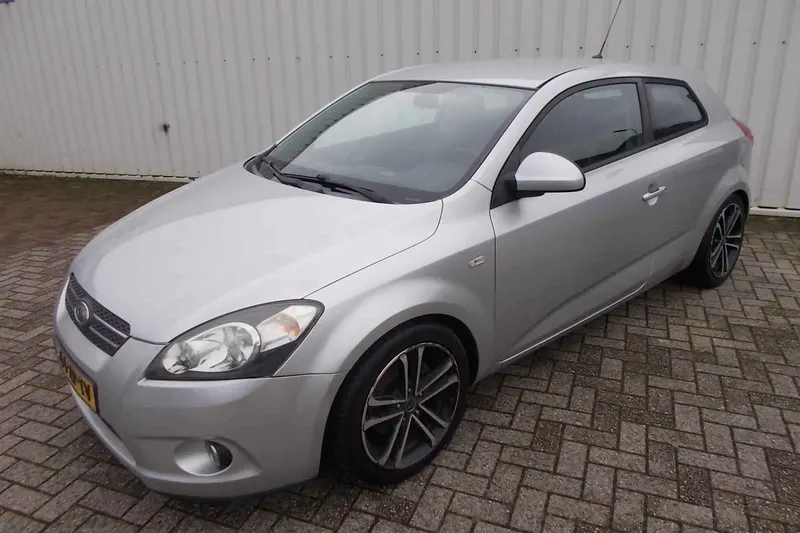 Kia ProCeed (2008)
