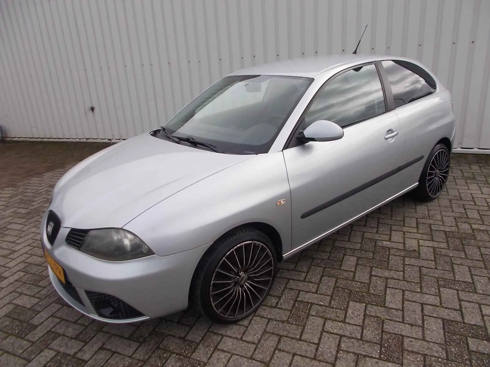 SEAT Ibiza (2006) — foto 1