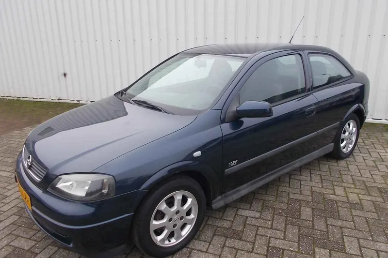 Opel Astra (2003)