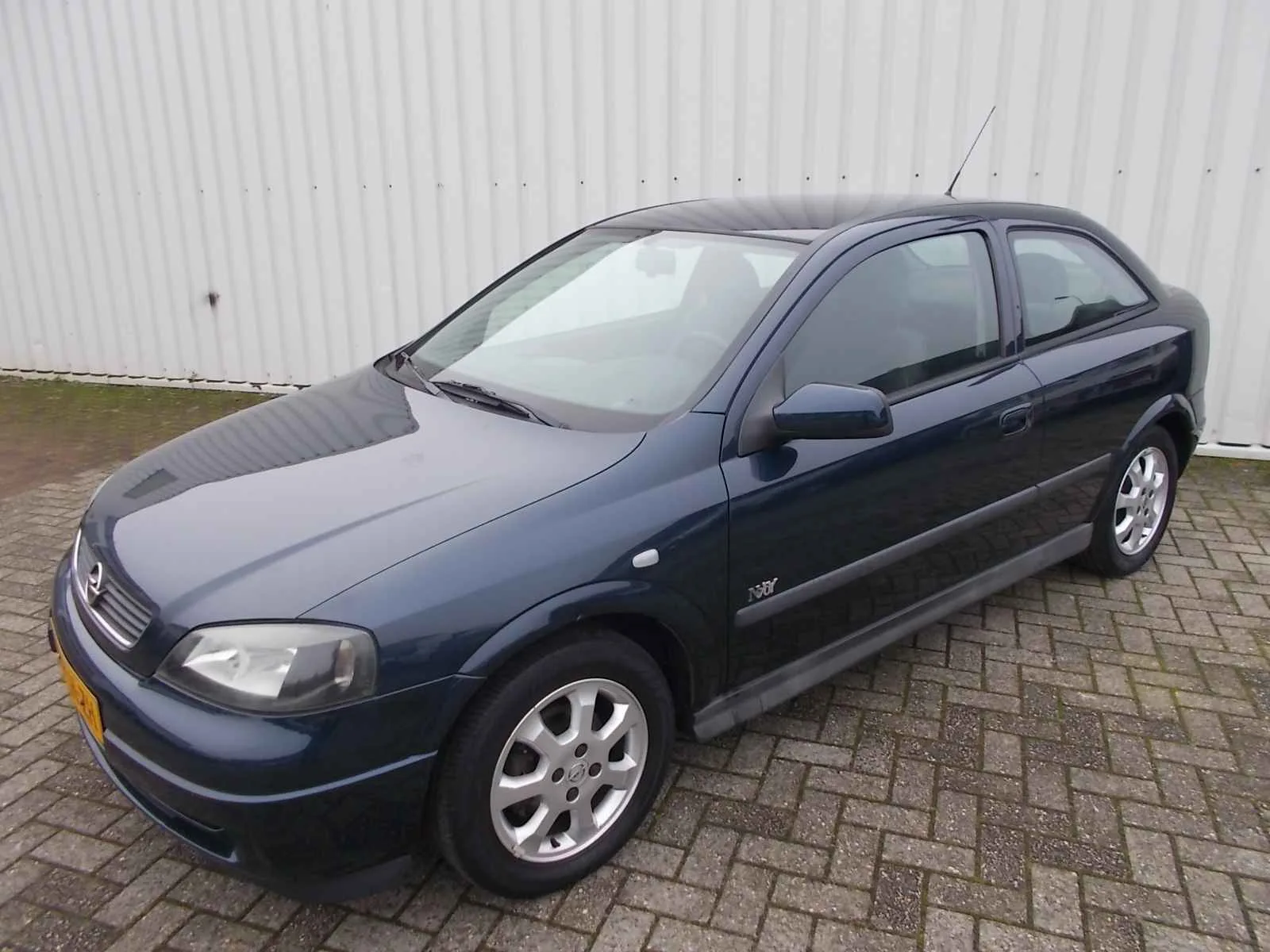 Opel Astra (2003) — foto 1