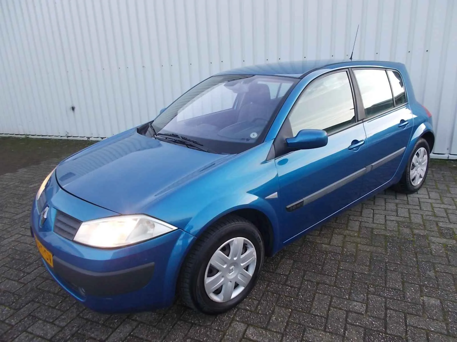 Renault Mégane (2004) — foto 1